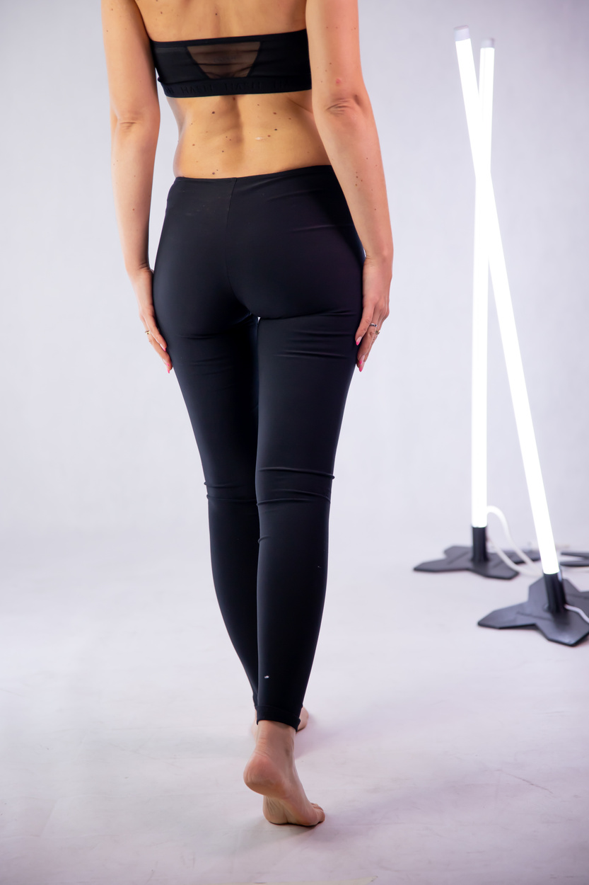 BLACK LEGGINGS UNDER BODYSUIT